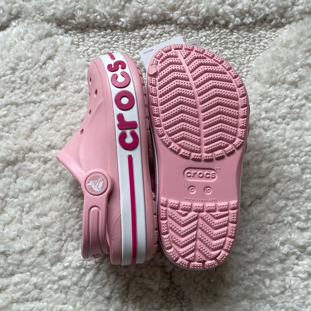 NWT Crocs, size 10